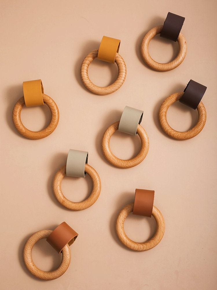 Leather and wooden ring drawer knob/Retro style leather and wood drawer handle/Leather and Wood cabinet pull/Mid century modern drawer pull