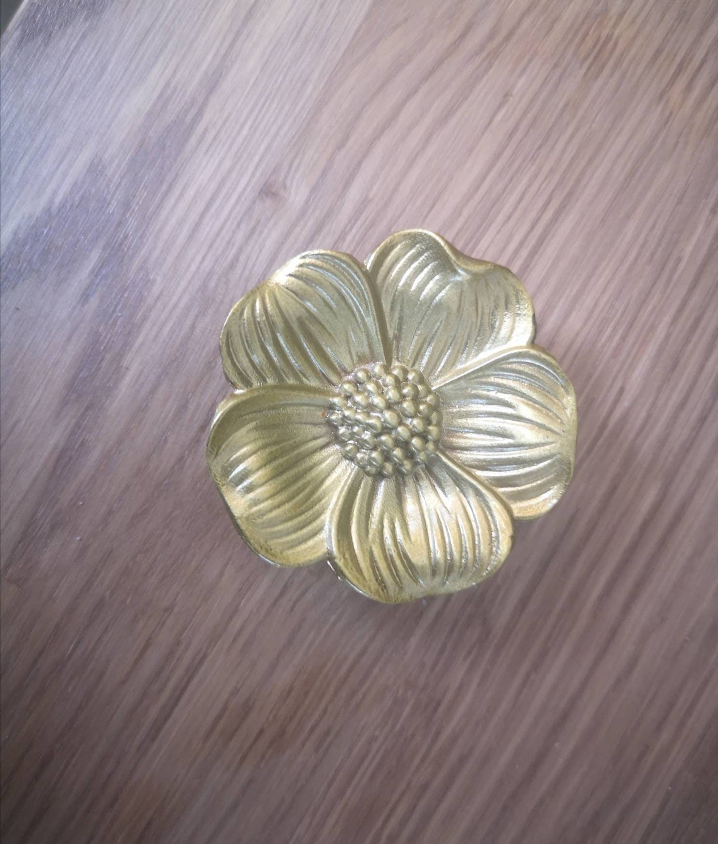 Gold wild rose flower door handle/Blossom flower cabinet pull/Gold flower Drawer Handle/Bedroom furniture hardware/Flower shaped door knob