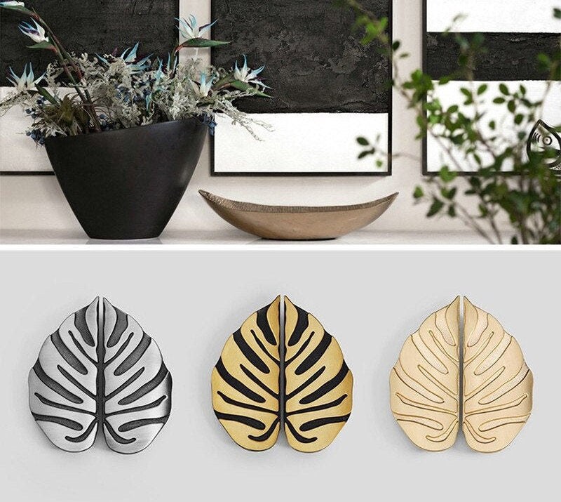 A pair of Monstera leaf drawer handles/Cheese Plant Leaf shaped cabinet pulls/Gold or Silver Tropical leaf door handles/Unique drawer handle
