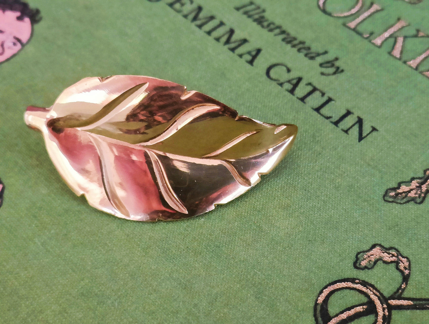 Polished gold brass leaf cabinet handle/Gold Autumn leaf drawer pull/Gold leaves door handle/Fall leaf drawer knob/gold furniture hardware