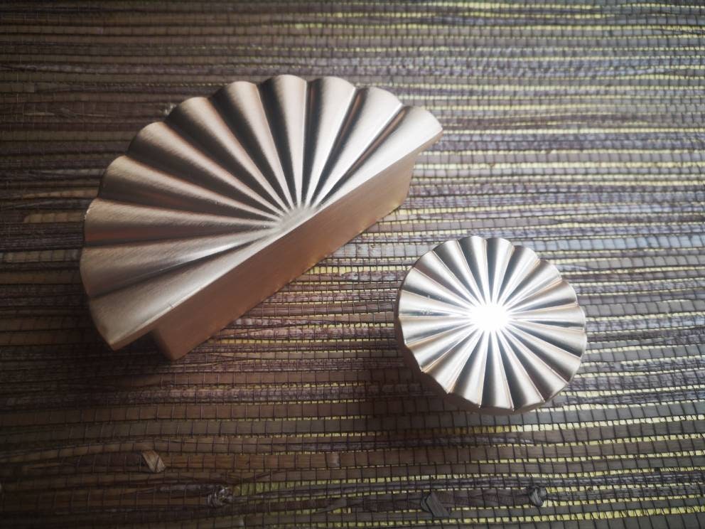 Matte Gold sun ray design Cabinet Pull/art deco drawer pull/door handle/ furniture hardware/kitchen handles/home improvement/cabinet handle