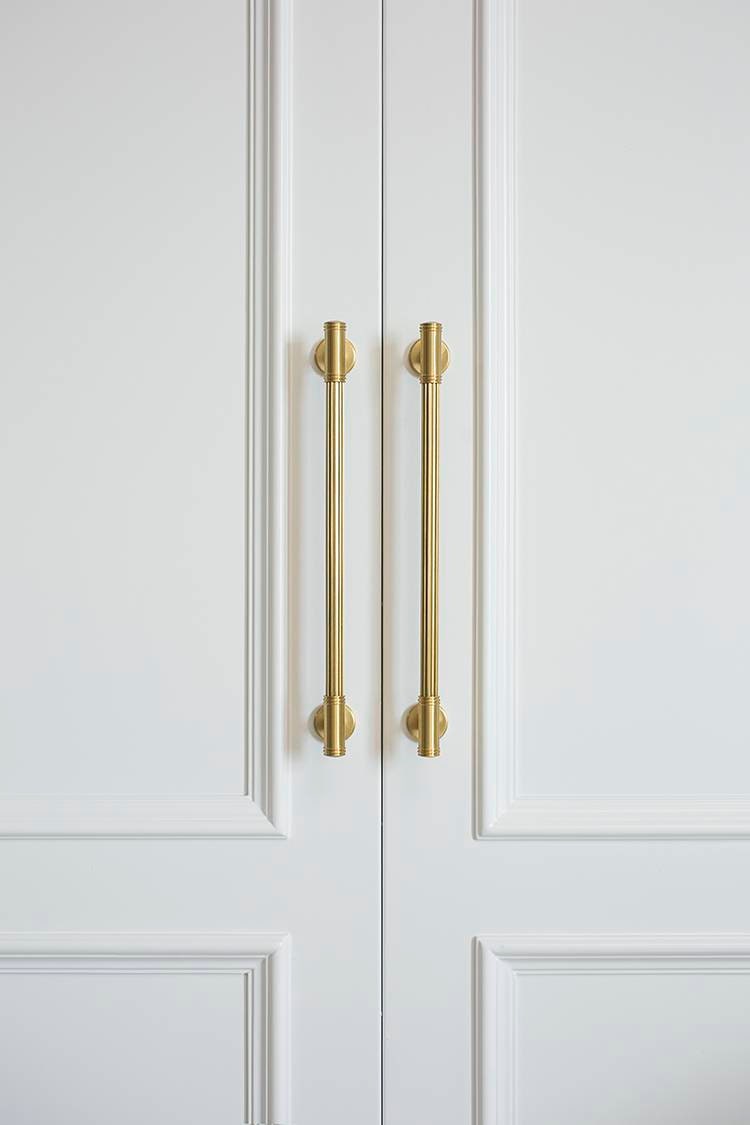 Matte gold line texture bar handle/Gold cabinet pull with round feet/Brass door handle/bar drawer pull/furniture hardware/home improvement
