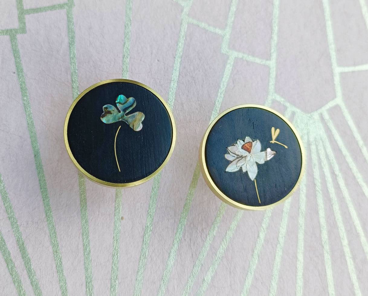 Round gold brass walnut wood and shell inlay drawer pull/Intricate pearl inlay cabinet pull/waterlily door handle/clover leaf design handle