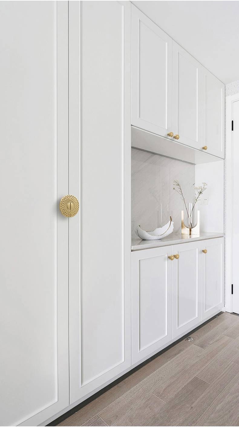 Spirograph design cabinet hardware in gold or silver/semi circle drawer pull and matching round door knob/geometric pattern cabinet handle