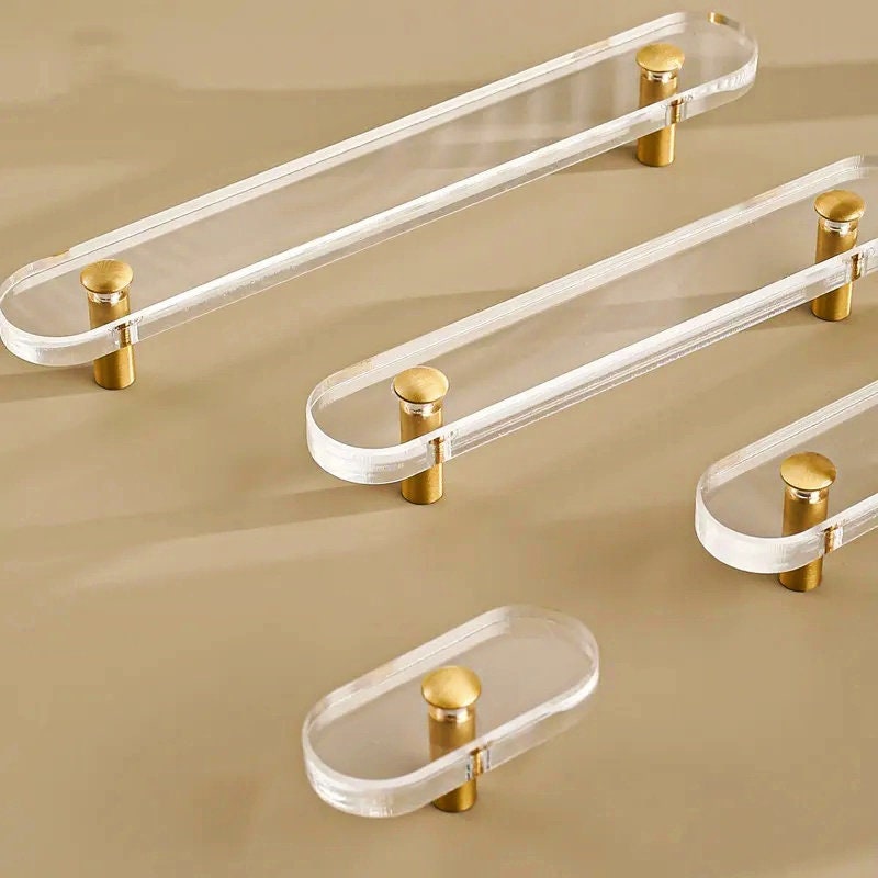 Clear lucite and brass bar shaped cabinet handle/Clear acrylic resin and gold brass drawer pull/Transparent lucite and brass door handle