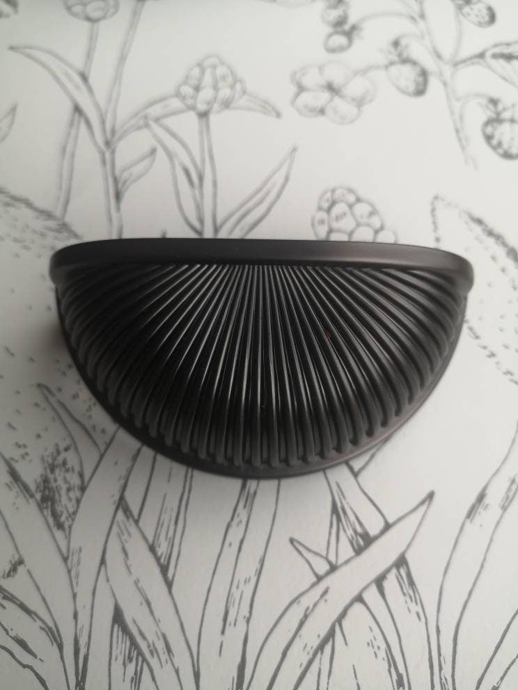 Gunmetal grey clam shell drawer pull/Gray cup shaped cabinet pull/Semi circle dark grey clam shell door handle/gunmetal kitchen hardware
