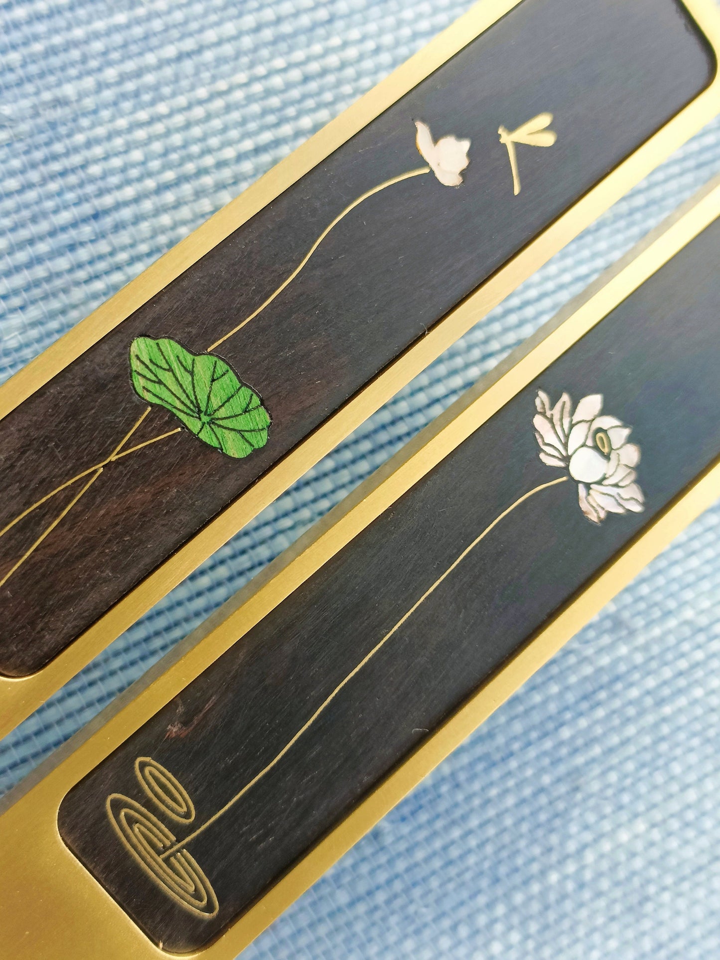 Waterlilies drawer pull/Pearl and brass inlaid drawer pull/Intricate pearl inlay cabinet pull/water lily door handle/Luxury pearl hardware