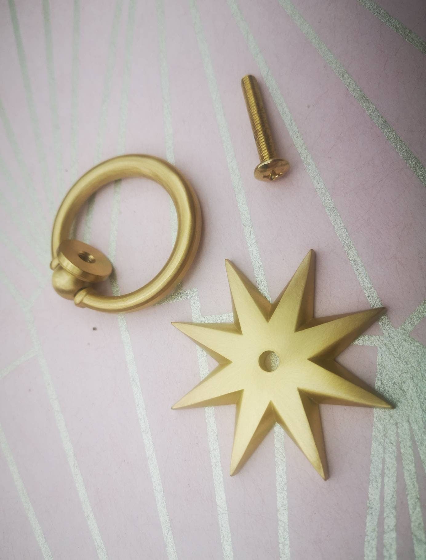 Gold star shaped ring pull handle/gold star backplate door handle/brass star cabinet pull/gold ring drawer pull/gold furniture hardware