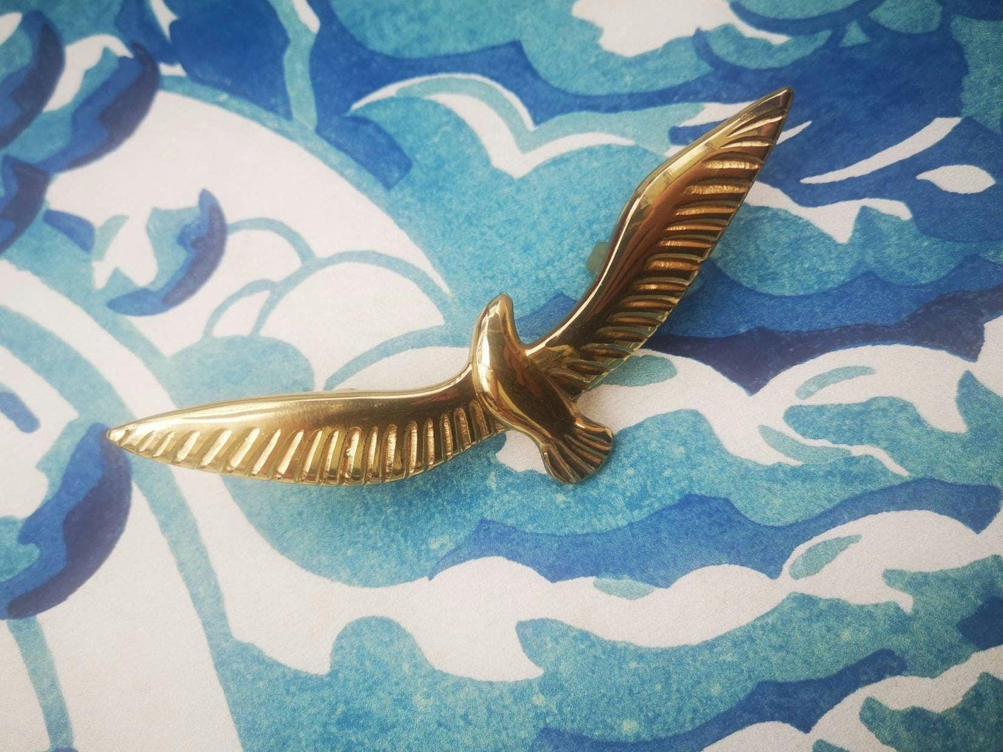 Solid brass flying bird Cabinet Pull/gold soaring bird Door Handle/DIY Knob/bird shaped drawer pull/unique furniture hardware/IKEA hack