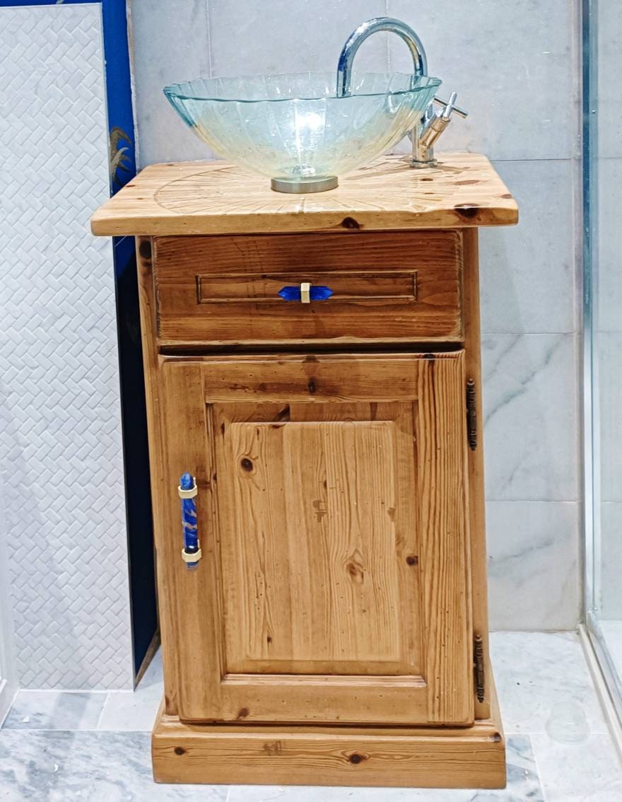 Hexagonal Indigo Blue crystal cabinet bar handle/Blue semi precious stone and brass drawer pull/Luxury furniture hardware/gemstone handle