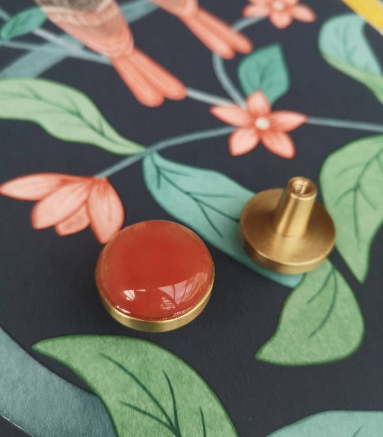 Round red quartz crystal and gold brass cabinet handle/Red gemstone drawer handle/Red semi precious stone drawer pull/Pink crystal door knob