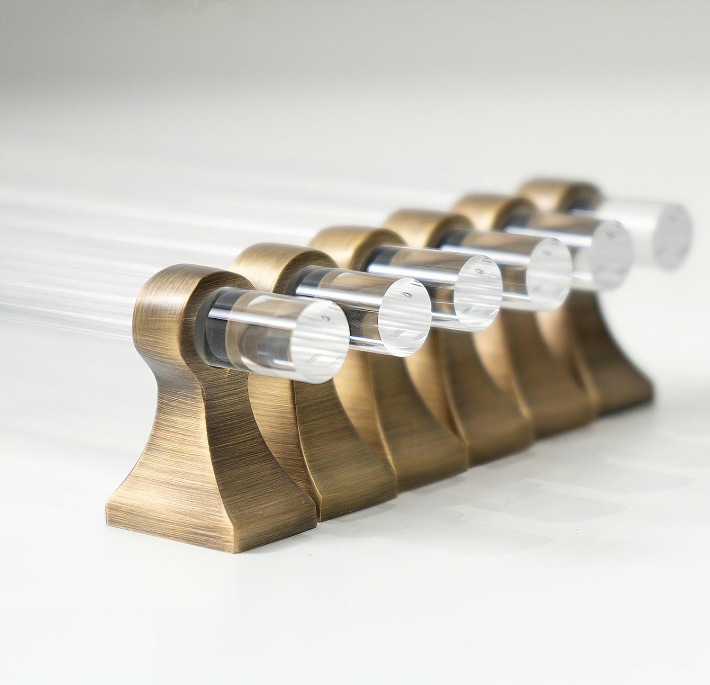 Aged brass and clear lucite cabinet bar pull handle/Acrylic drawer handle/lucite furniture hardware/brass transparent resin cabinet handle
