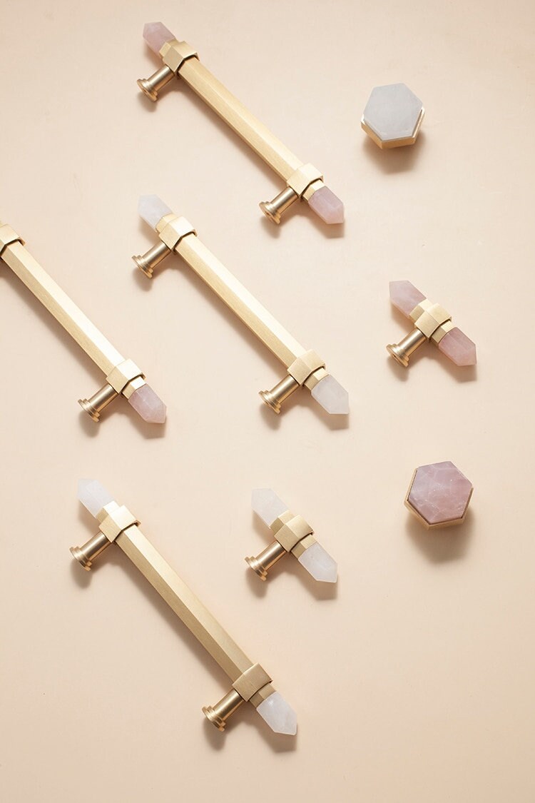 Luxury gold and rose pink quartz crystal hexagonal bar pull/gemstone drawer pull/crystal cabinet handle/gold door handle/hexagonal knob