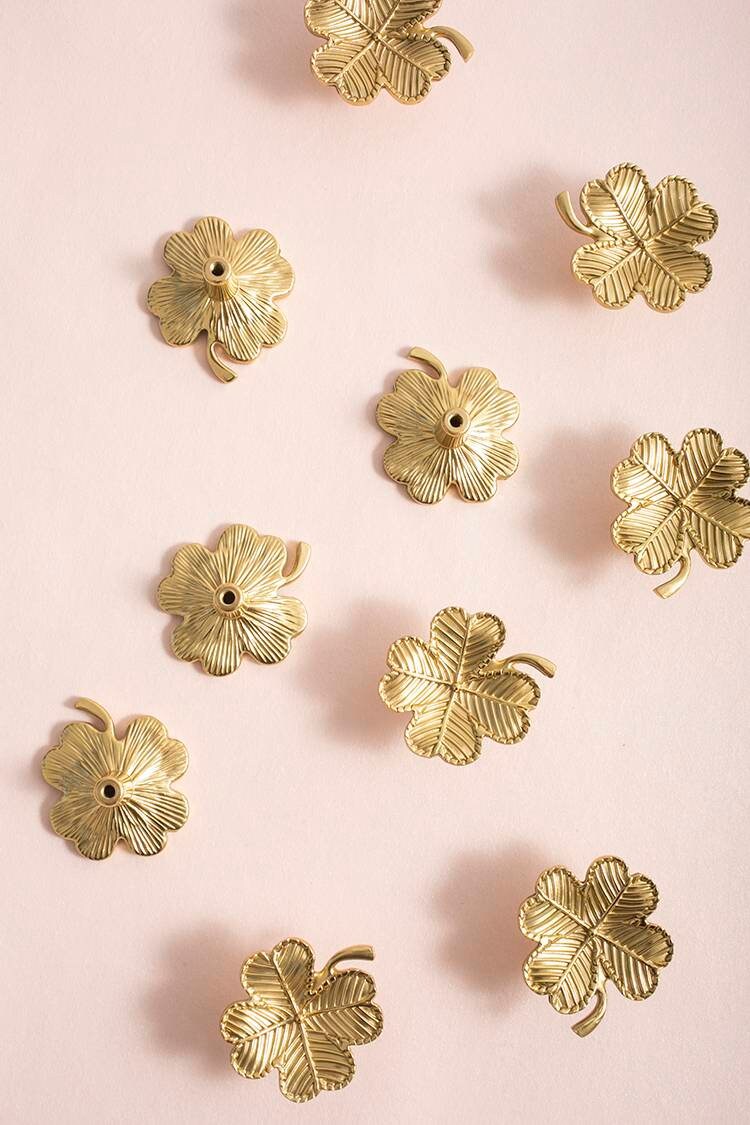Lucky gold four leaf clover shaped cabinet pull/Shamrock shaped drawer knob/Clover leaf design door handle/Solid brass furniture hardware