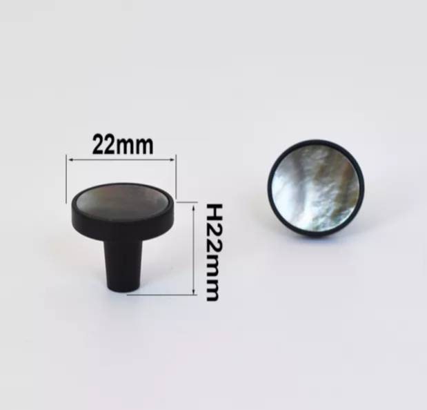 Round matte black mother of pearl drawer handle/Black drawer pull with pearl insert/Pearl hardware/Black metal pearl shell door knob