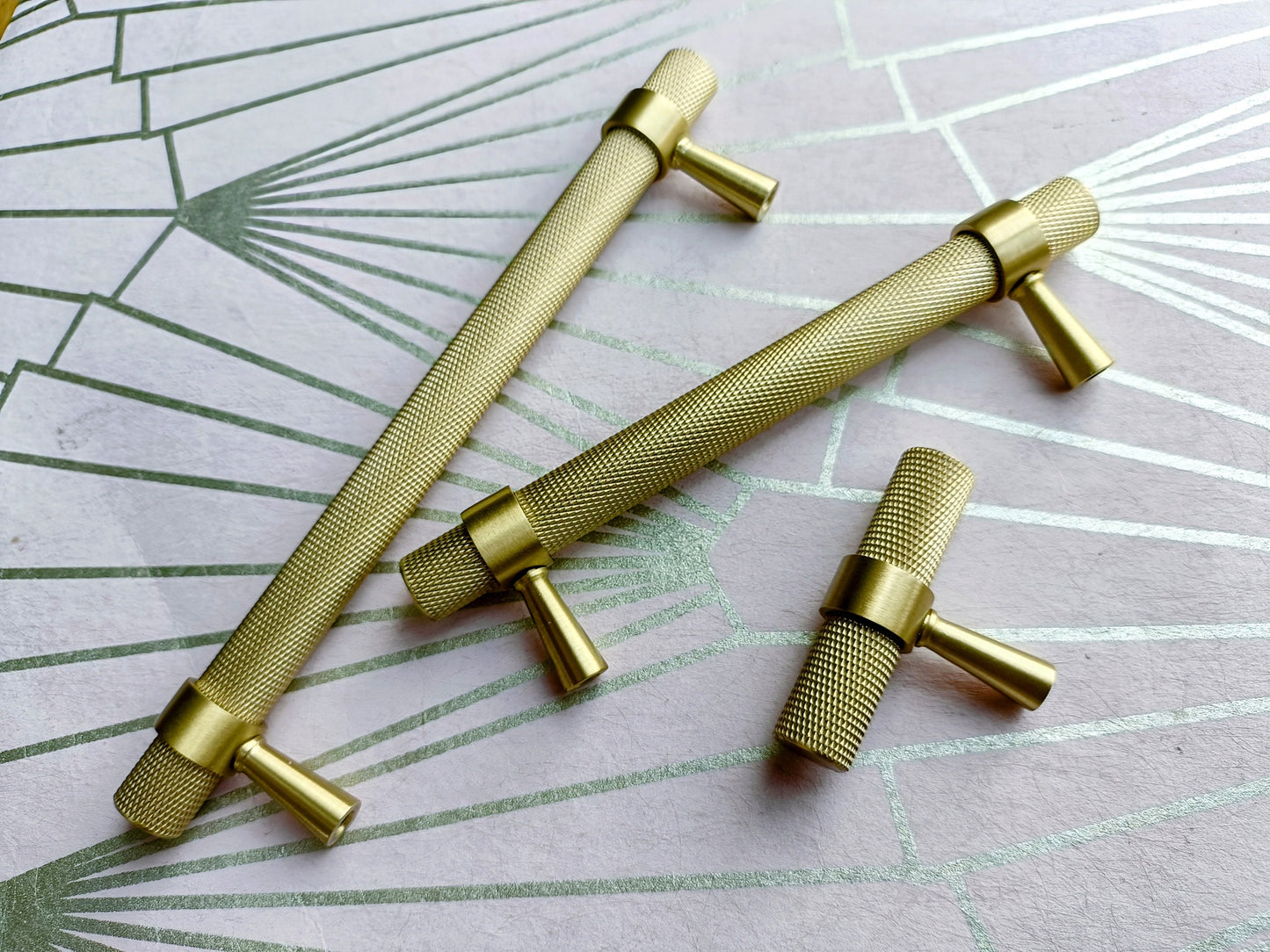 Gold knurled cabinet bar handle/Textured brass cabinet drawer pull/Gold brass door pull/Kitchen hardware/Brass door handle/Reticulated pulls