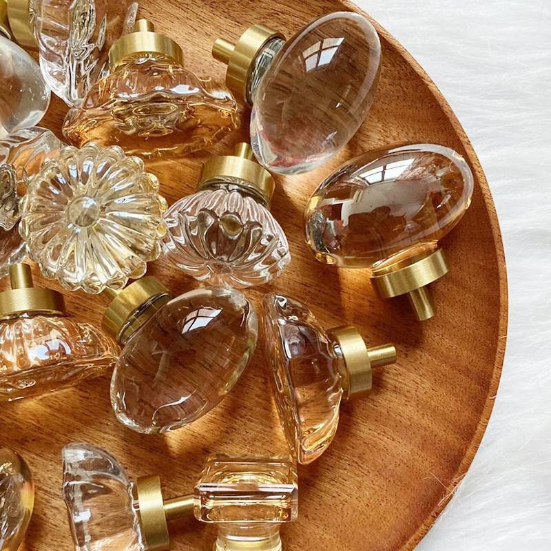 Mid century modern clear crystal cabinet pull/Transparent oval shaped door knob/crystal furniture hardware/vintage style egg shaped handle