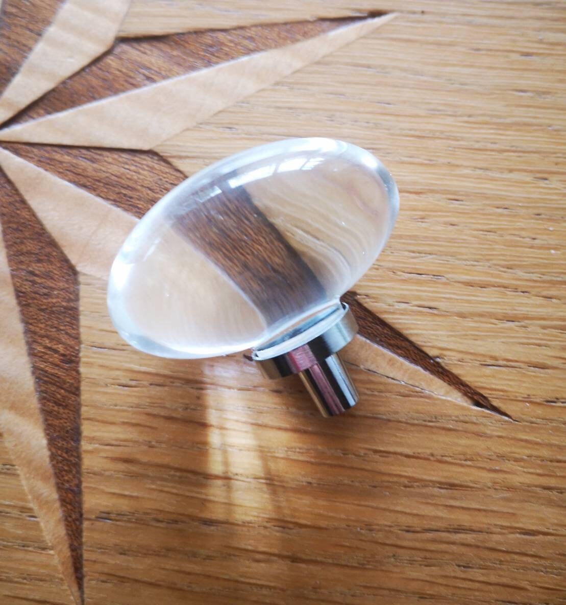 Mid century modern clear crystal cabinet pull/Transparent oval shaped door knob/crystal furniture hardware/vintage style egg shaped handle