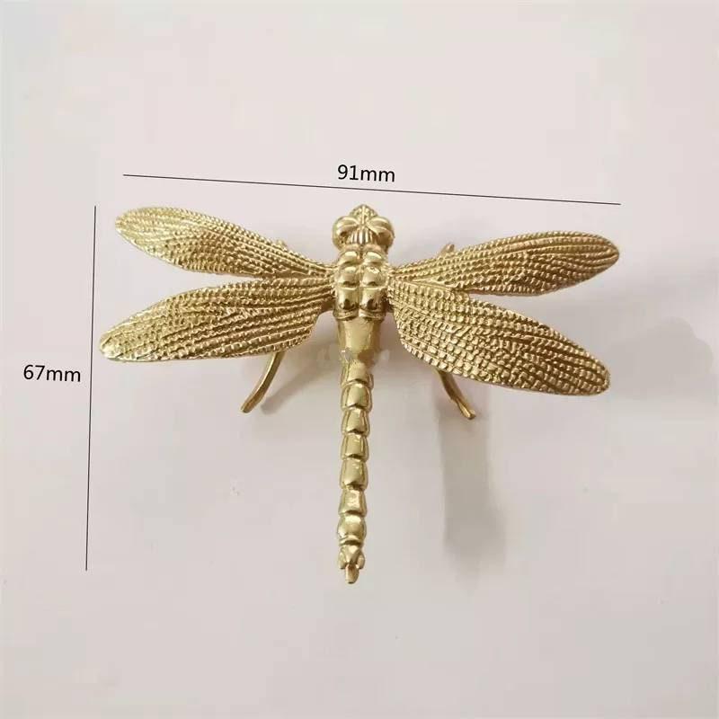 Gold brass dragonfly cabinet pull/dragonflies drawer knob/dragonfly drawer handle/brass furniture hardware/home improvement/unique handle