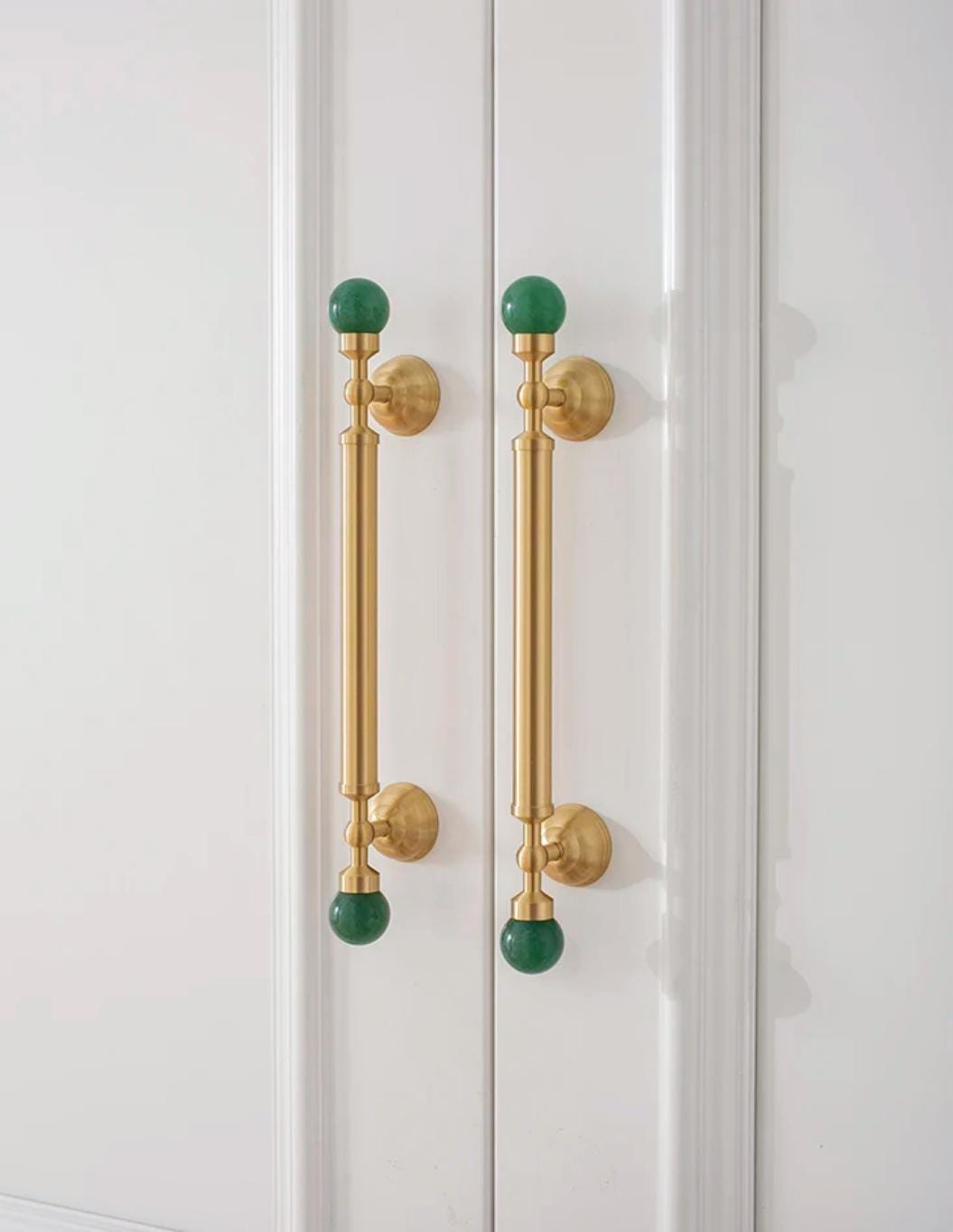 Geometric green jade and brass bar handle/Semi precious stone and brass drawer pull/unique cabinet handle/IKEA hack/wardrobe door handle