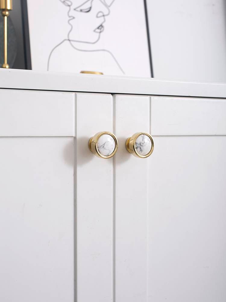 Shiny gold brass and marble bar handle/Luxury hardware/Shiny brass and white marble door handle/white marble drawer pull/Gold cabinet handle
