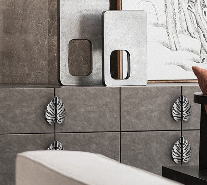 A pair of Monstera leaf drawer handles/Cheese Plant Leaf shaped cabinet pulls/Gold or Silver Tropical leaf door handles/Unique drawer handle