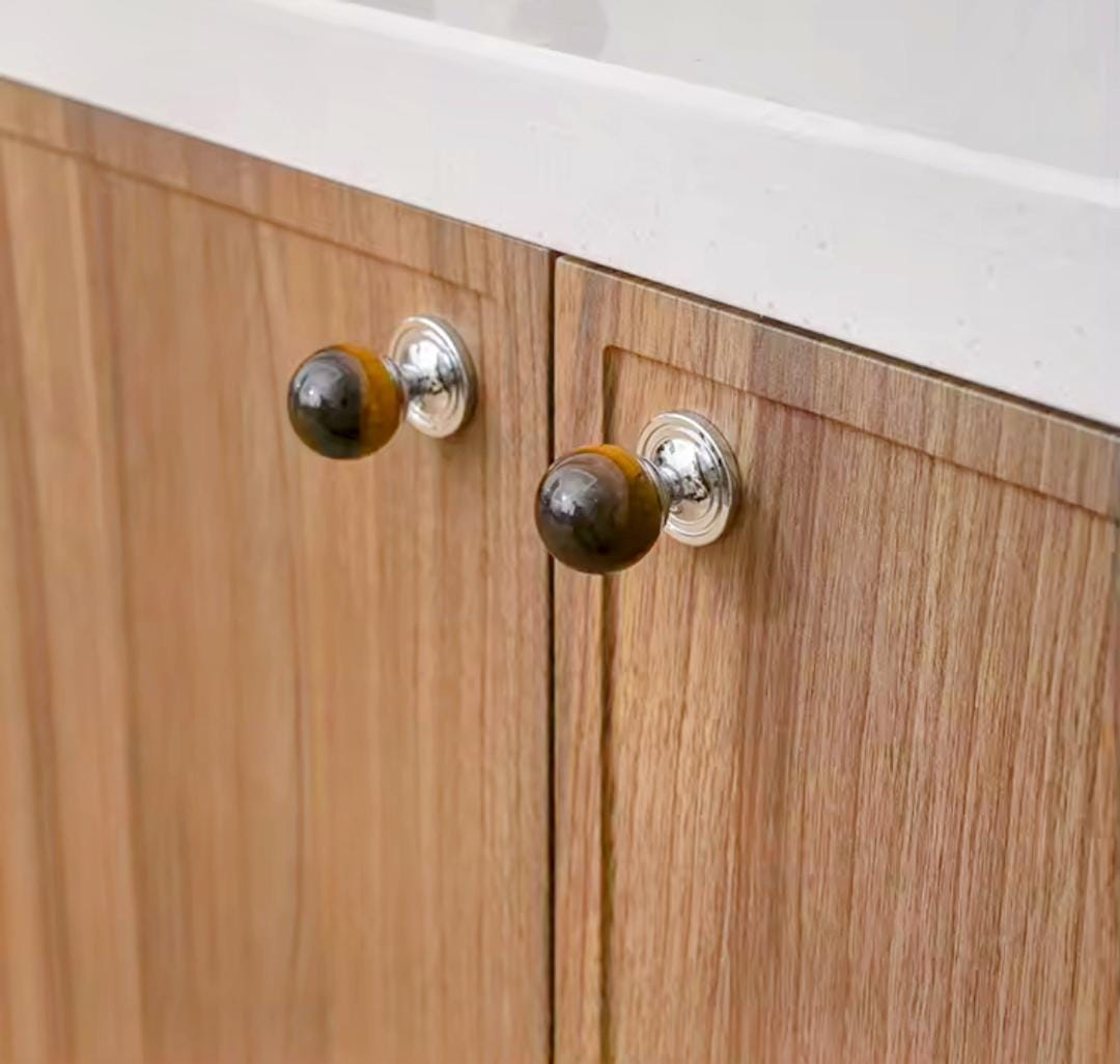 Silver geometric bar handle for kitchen bedroom or bathroom makeover/mid century drawer pull/bright coloured door furniture/stone door knob