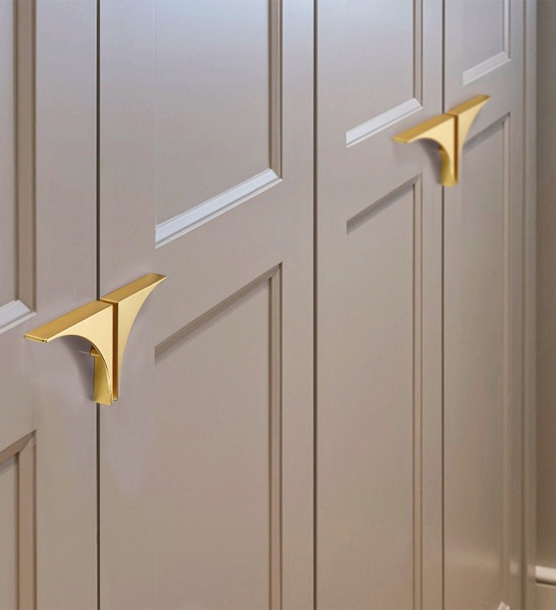 Gold curved triangle cabinet pull/Geometric drawer handle/Flush finish drawer pull/Modern furniture hardware/Gold kitchen decor/IKEA hack