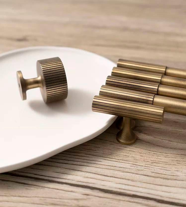 Bronze handle/bar handle with a line pattern/metal cabinet handle/home improvement hardware/kitchen cabinet handle/aged brass door handle