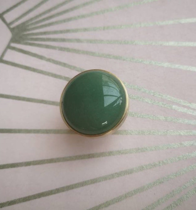 Round polished apple green jade drawer handle/Green stone and gold brass cabinet pull/Leaf green gemstone door knob/Green stone hardware
