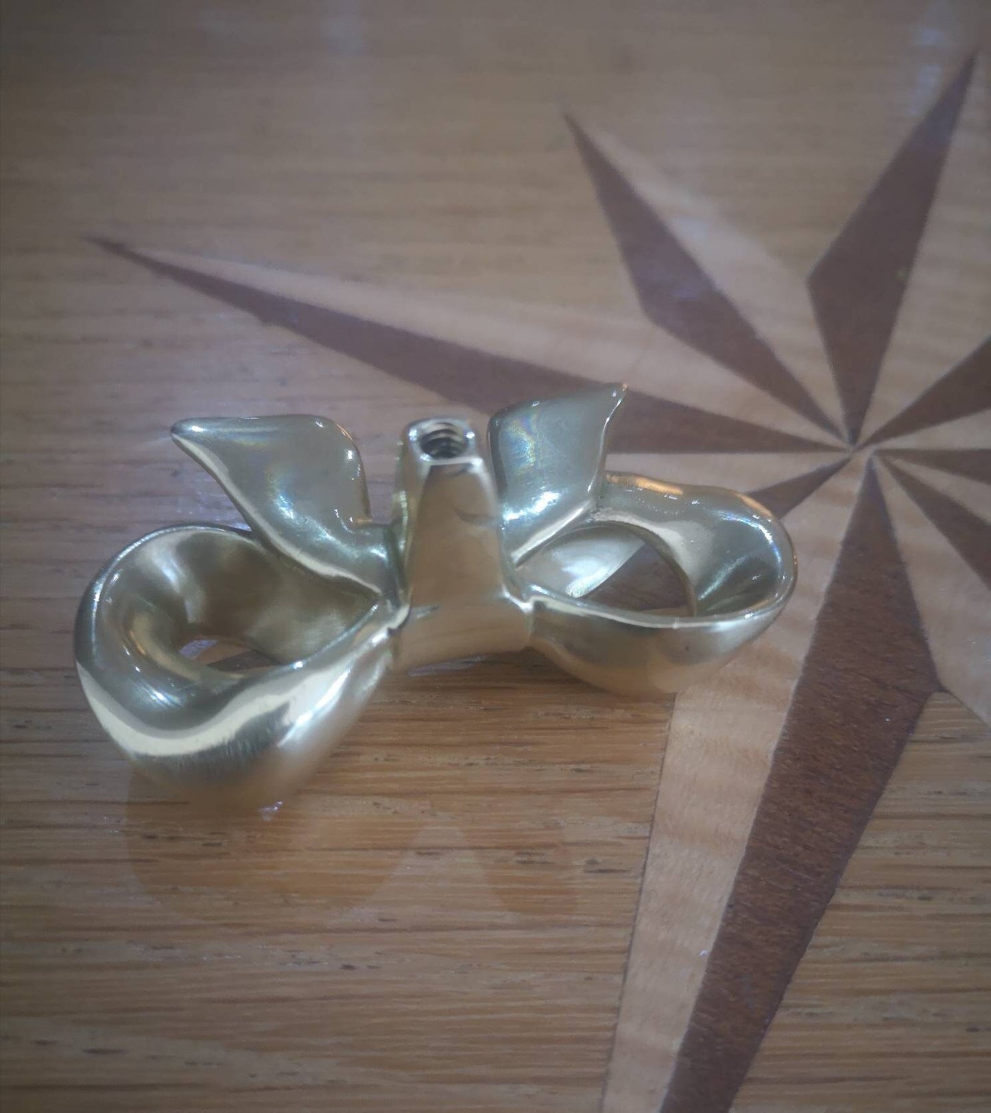 Cute Gold Brass Bow Shaped cabinet pull/gold bow drawer handle/gold furniture hardware/ribbon bow door knob/bedroom furniture hardware