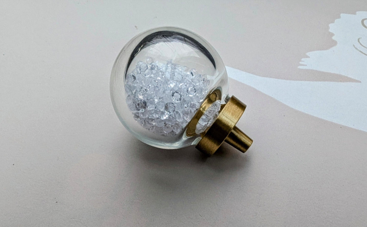 Mid century modern clear crystal cabinet pull/Transparent  oval shaped door knob/crystal furniture hardware/vintage style egg shaped handle