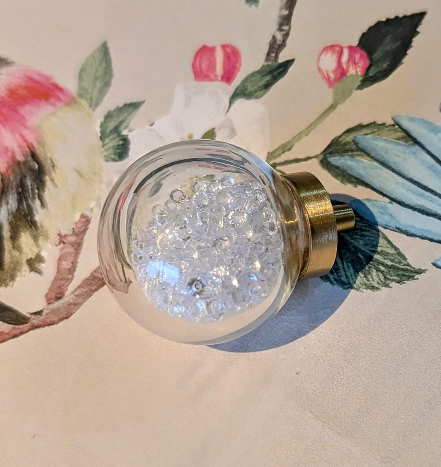 Mid century modern clear crystal cabinet pull/Transparent  oval shaped door knob/crystal furniture hardware/vintage style egg shaped handle
