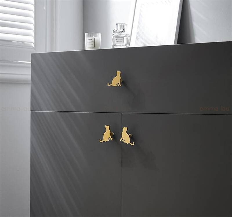 Gold solid brass cat cabinet pull/Gold cat shaped door handle/Cat design drawer pull/Unique gold brass furniture hardware/Screw in handle
