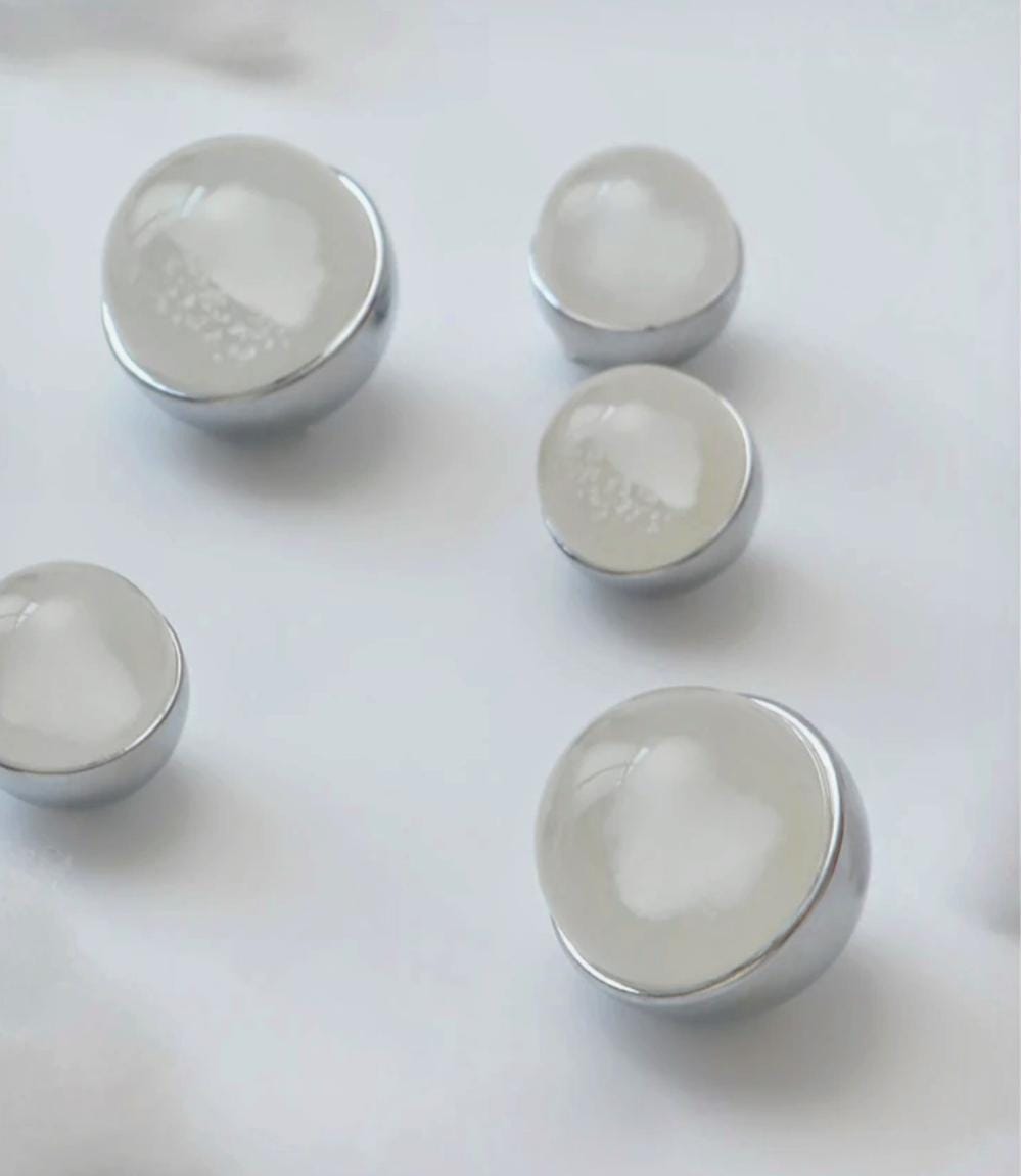 Silver and clear glass ball cabinet handle with embedded cloud shaped designs/glass cabinet handle/Cloud themes door knob/heart drawer knob