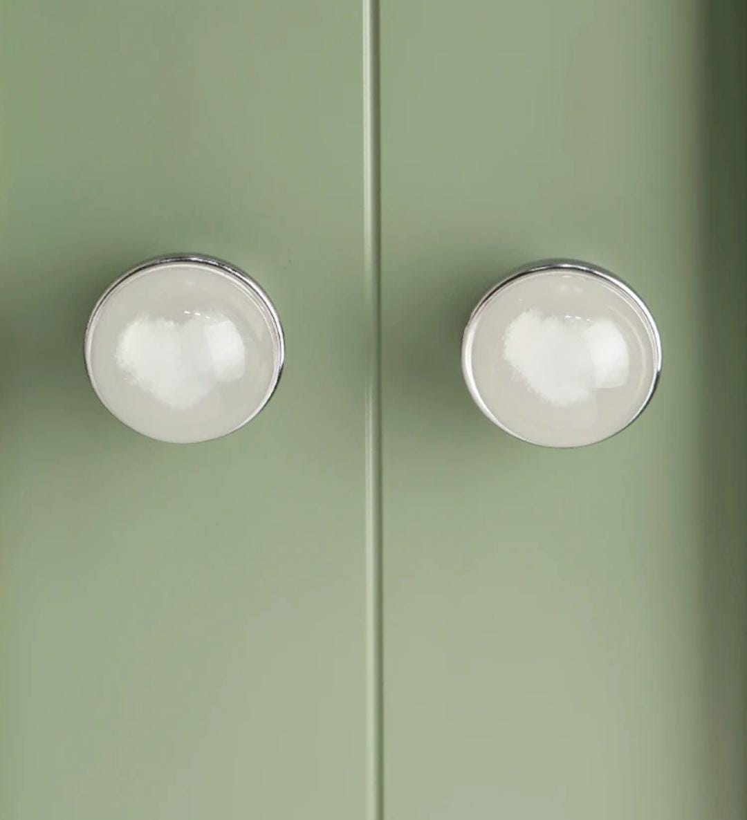 Silver and clear glass ball cabinet handle with embedded cloud shaped designs/glass cabinet handle/Cloud themes door knob/heart drawer knob