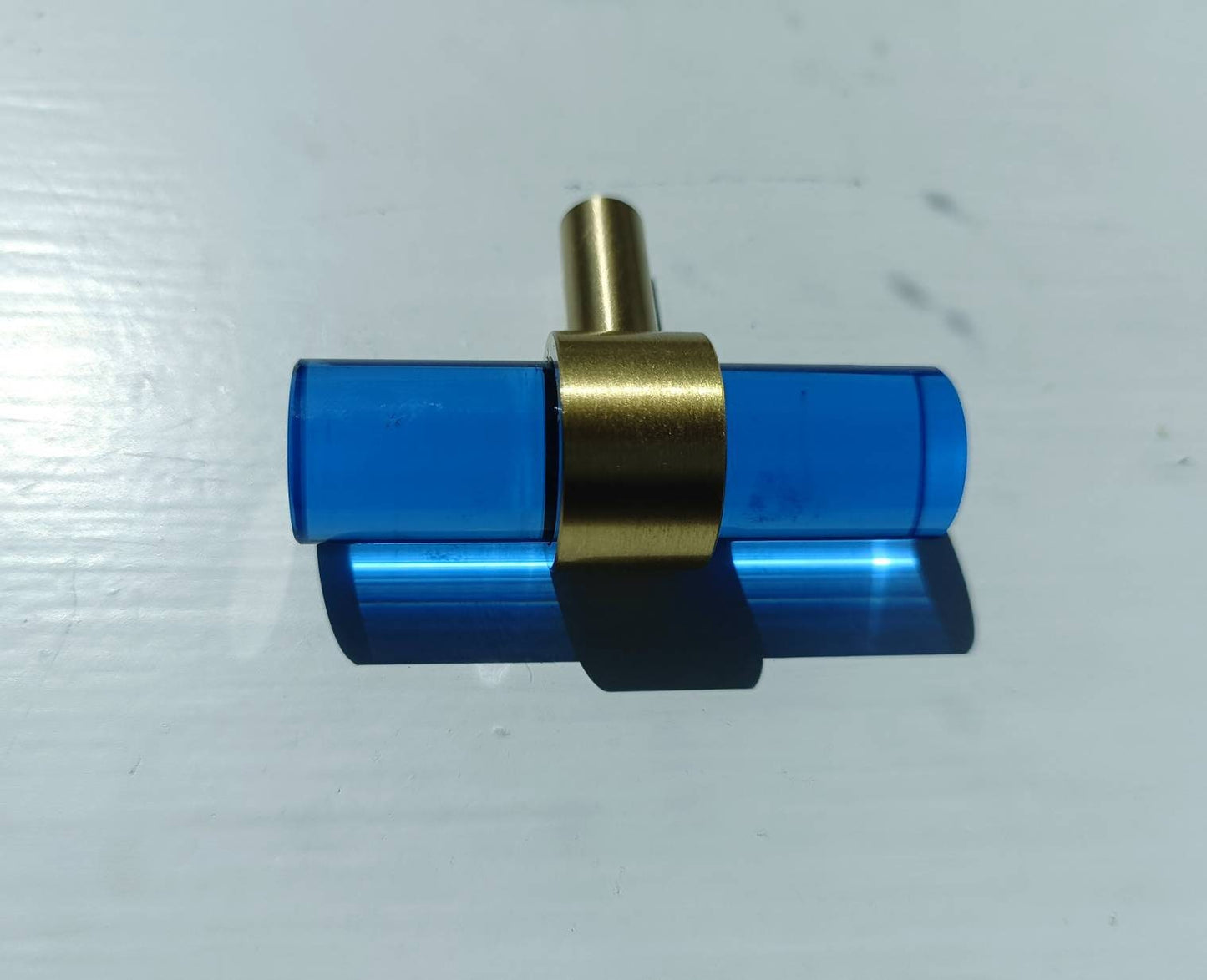 Blue yellow red or pink acrylic lucite cabinet T bar handle/bright coloured drawer pull/nursery cabinet door handle/colourful door handle