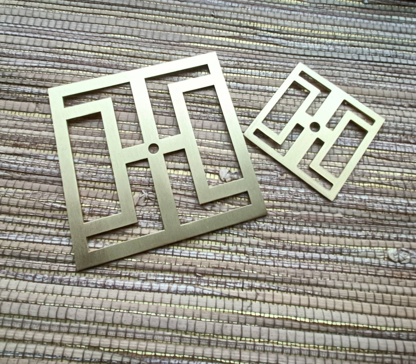 Square gold brass geometric pattern backplates for drawer handles/Brass square back plates for cabinet pulls/Modern square gold backplate