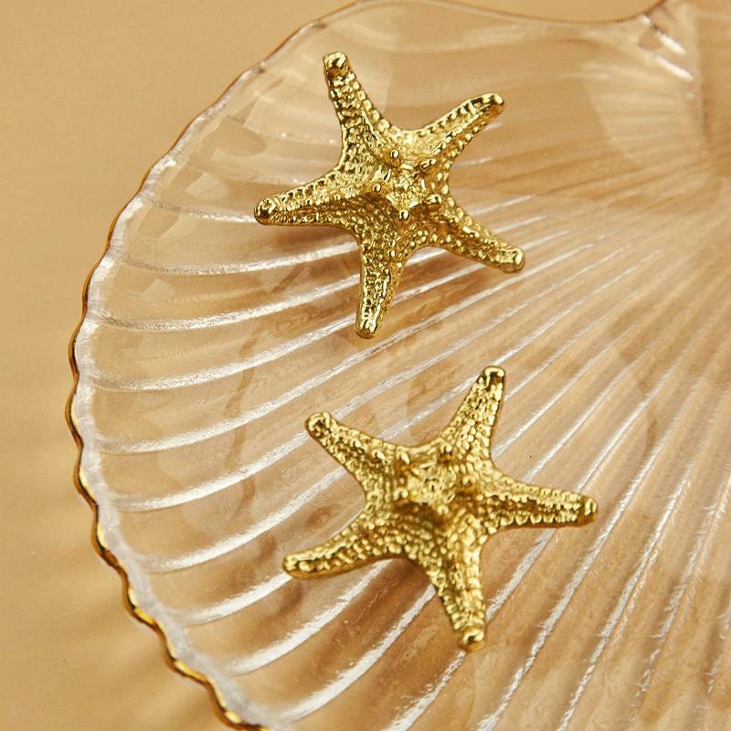 Detailed brass starfish drawer handle/Star fish cabinet pull/Gold beach themed door handle/Seaside decor drawer knob/gold furniture hardware