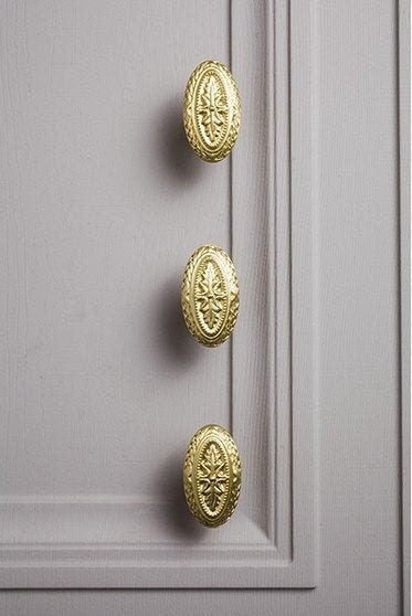 Antique Baroque style drawer knob/Brass oval cabinet pull/gold or silver Regency style door handle/gold Furniture hardware/rocco drawer pull
