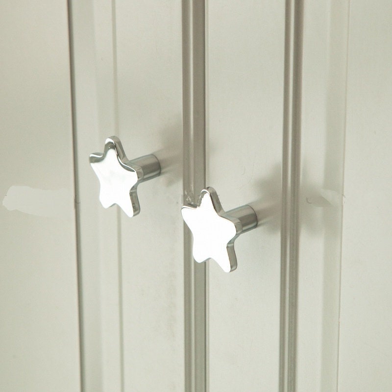 Silver star door handle/Star drawer knob/home improvement cabinet pull/night sky nursery decor/Silver star drawer handle/IKEA hack door knob