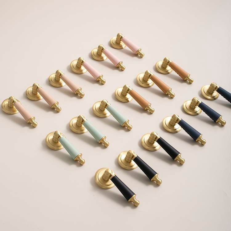 Pastel colour leather and brass drop drawer handle/Light coloured leather and gold drop cabinet pull/Brass drop handle wrapped in leather