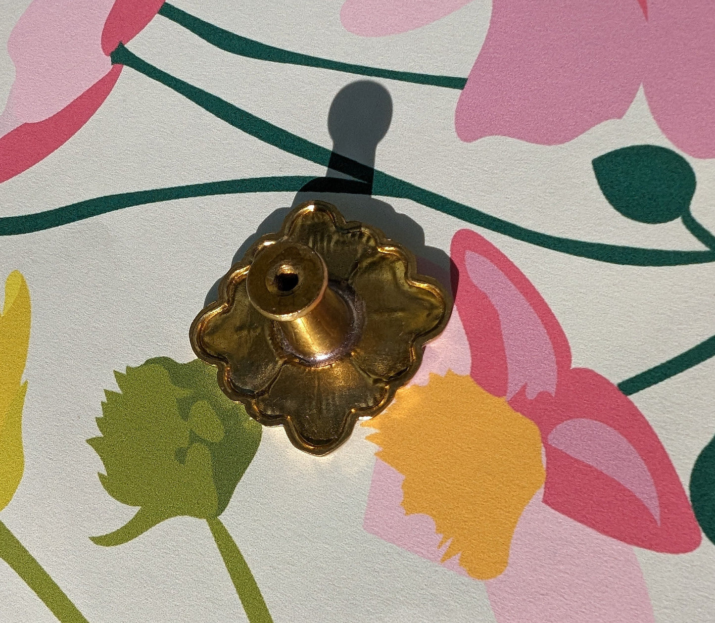 Arts and crafts style sun flower drawer handle/Gold sun flower cabinet handle/Arts and crafts style door knob/Gold brass furniture hardware