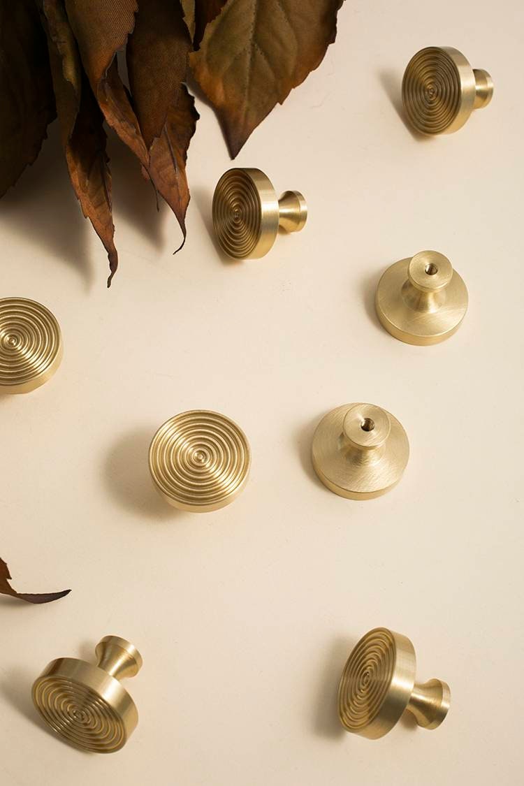 Chunky matte gold brass echo pattern drawer handle/brass furniture hardware/Mid century modern drawer knob/Gold brass retro cabinet pull