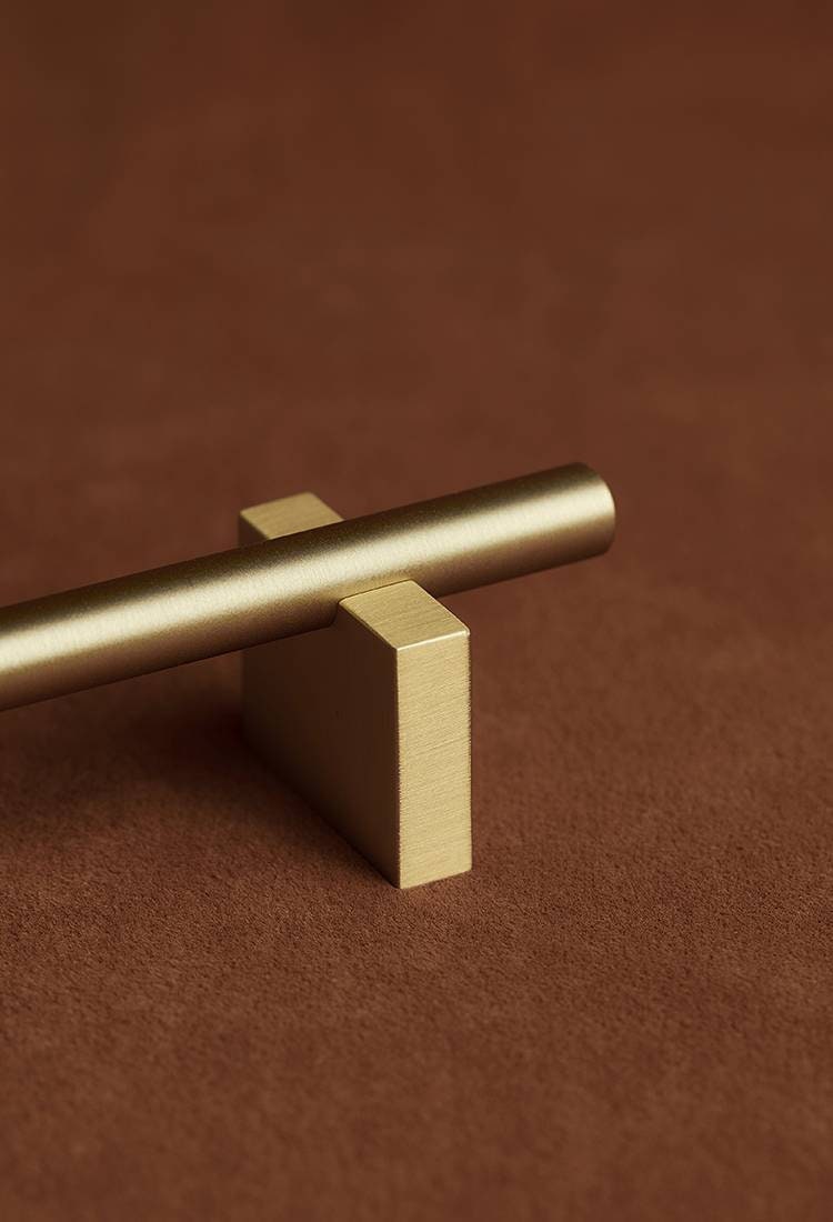 Gold brass bar with rectangle base drawer handle/modern gold gold brass hardware/gold brass cabinet pull/Gold kitchen hardware/Gold pulls