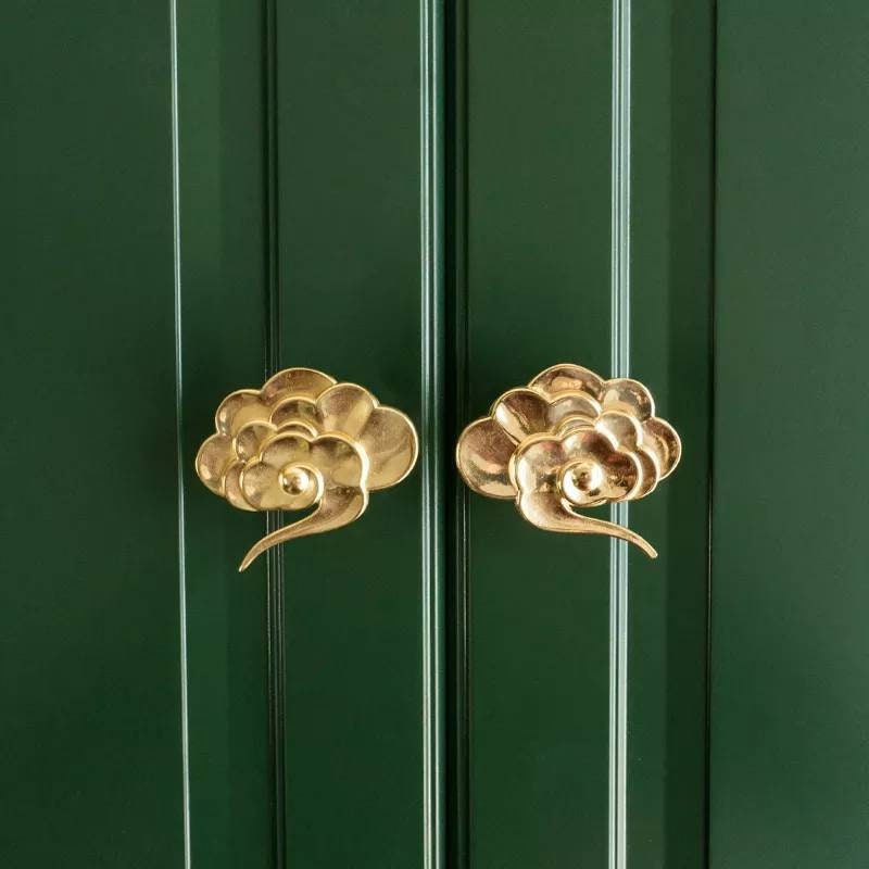 Shiny Golden floating cloud shaped door handles in left or right facing design solid brass Cabinet Pull Knob  furniture hardware upcycling