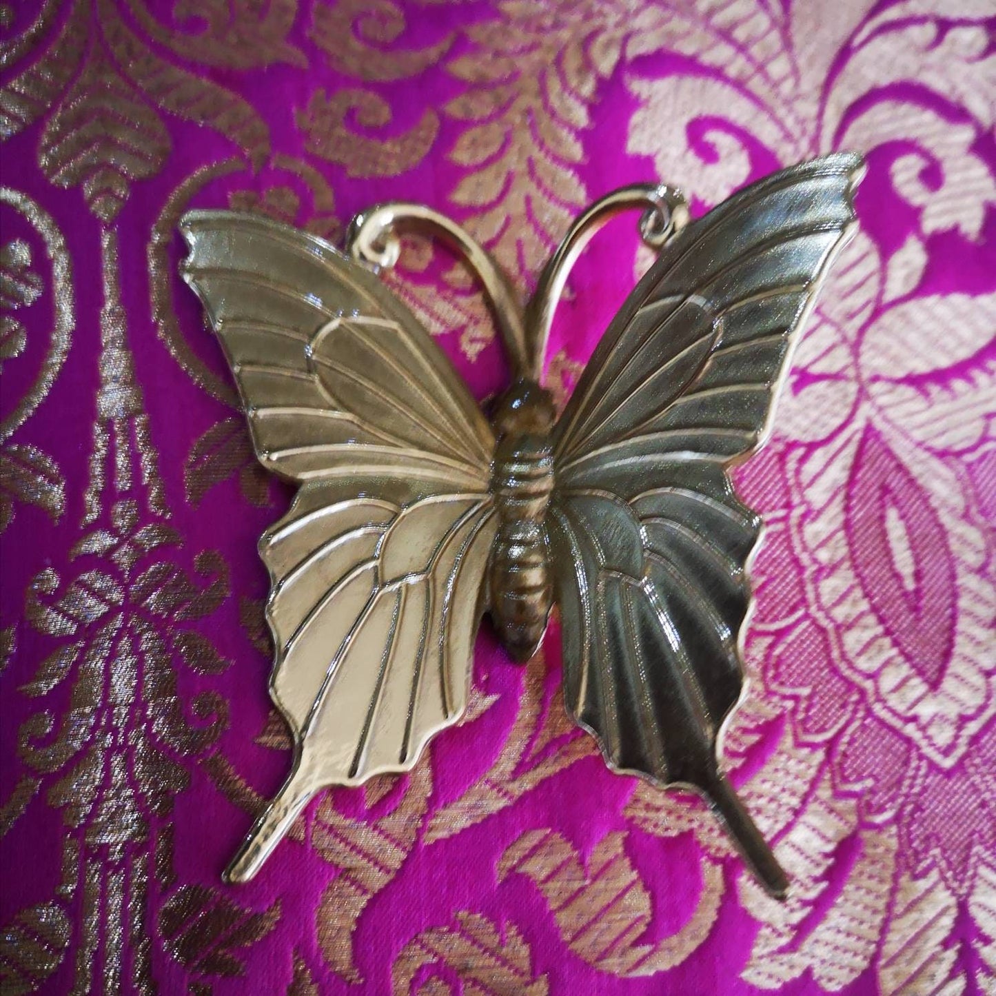 Large realistic gold brass butterfly Cabinet Pull/Gold butterfly Door Handle/Big Butterfly drawer knob/Brass butterfly wardrobe handle