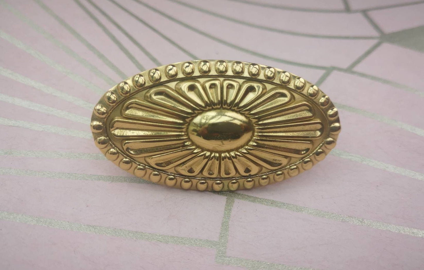 Gold ornate design cabinet handle/Solid brass oval drawer pull/Victorian style oval door handle/Antique style door knob/Gold brass hardware