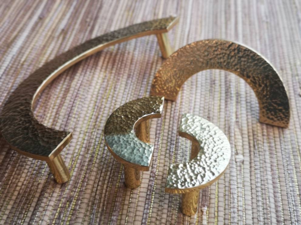 Shiny textured gold brass semi circle  handle/hammered gold drawer pull/kitchen hardware/large cabinet handle/gold wardrobe door handle
