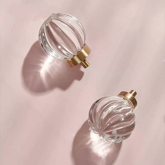 Round pumpkin or balloon shaped lucite cabinet pull/Transparent door knob/Vintage design clear acrylic drawer handle/retro style hardware